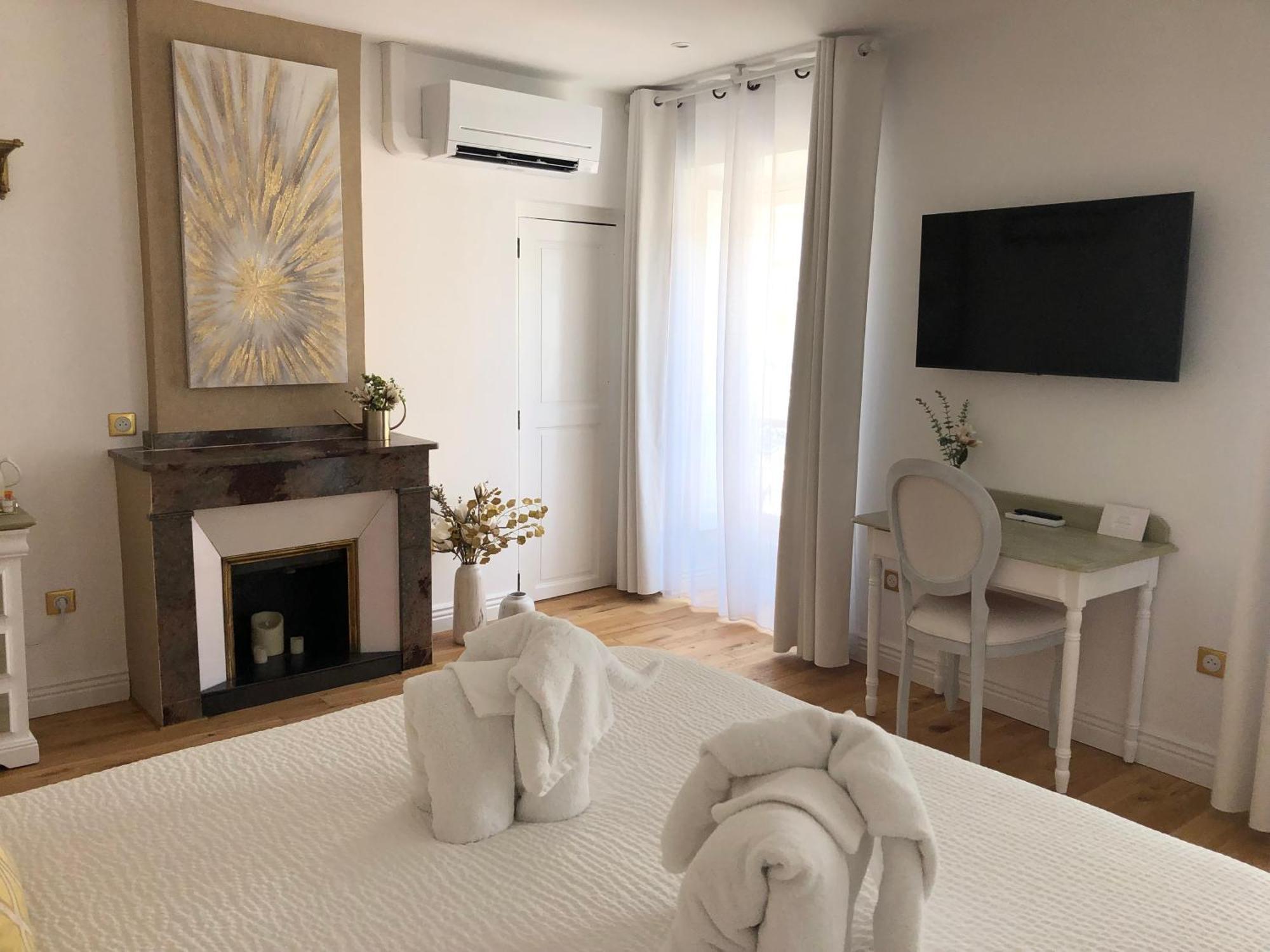 Le Coeur De La Bastide - Adult Only Bed & Breakfast Carcassonne Exterior photo