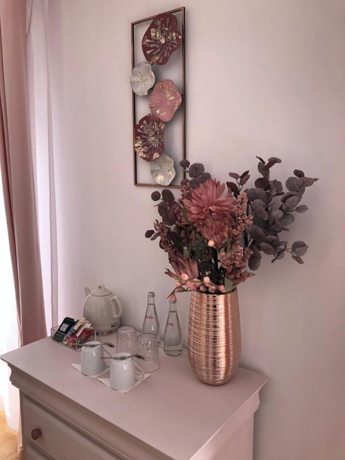 Le Coeur De La Bastide - Adult Only Bed & Breakfast Carcassonne Exterior photo